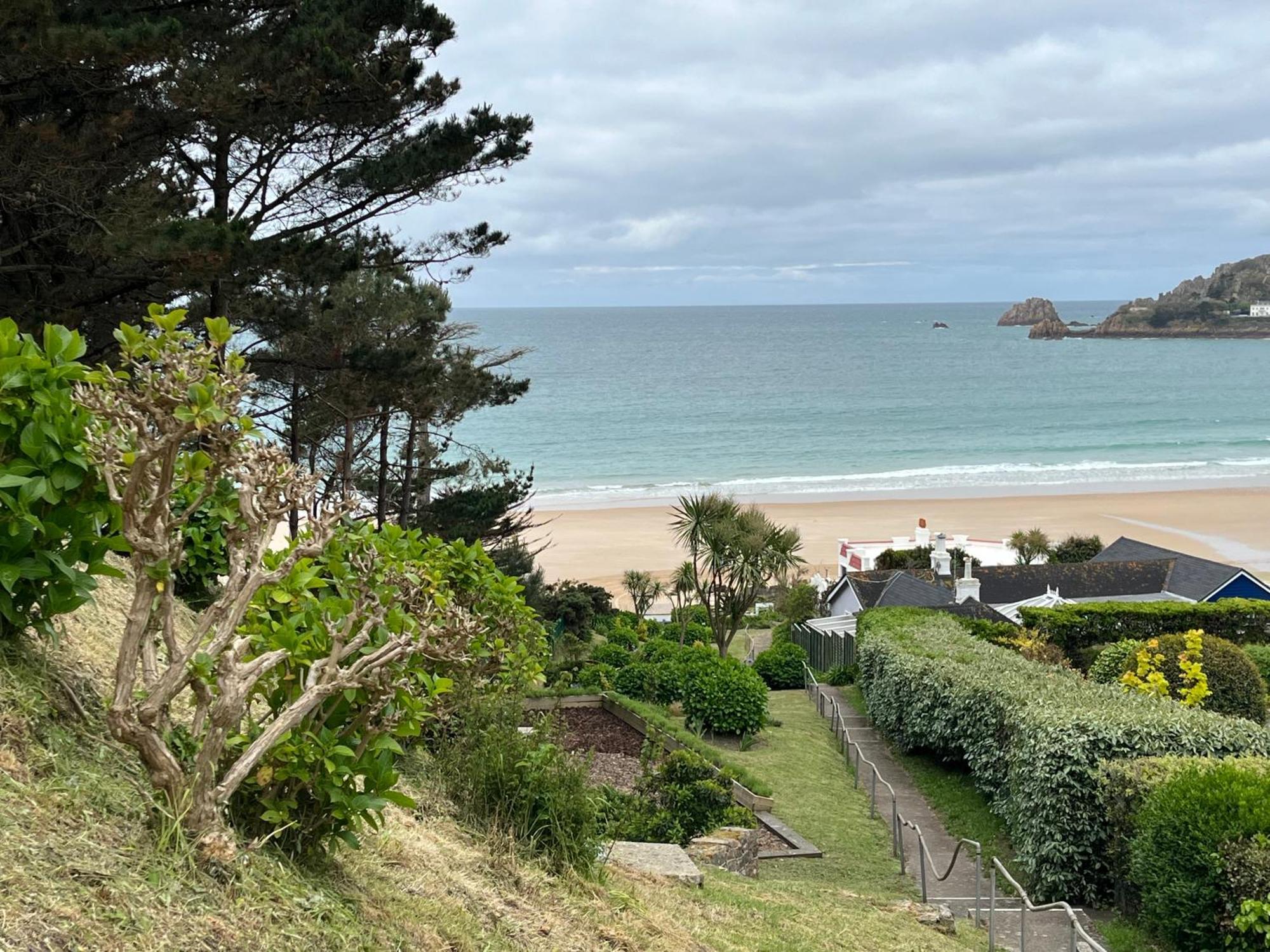 Biarritz Hotel St. Brelade Eksteriør billede